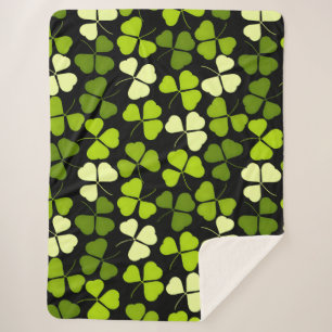 Manta Sherpa Patrón Shamrock oscuro Verde y Negro