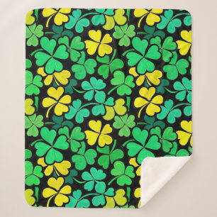 Manta Sherpa Pattern St. Patrick's Day Clovers