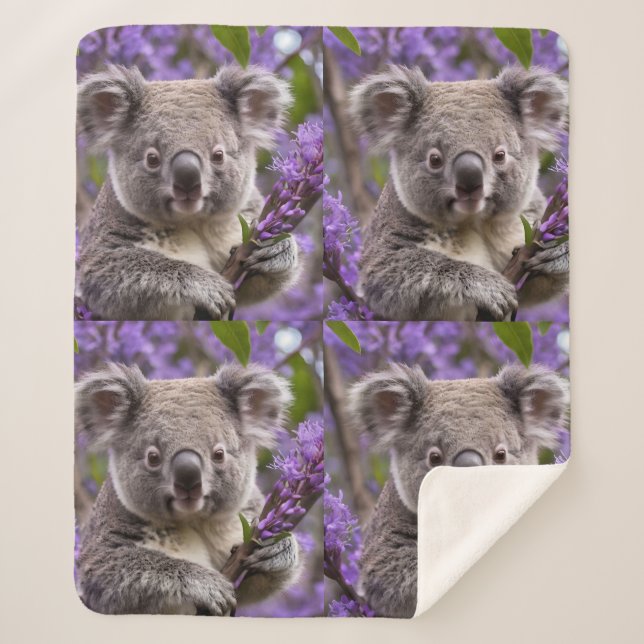 Manta Sherpa Purple Jacaranda Koala Bear, (Anverso)