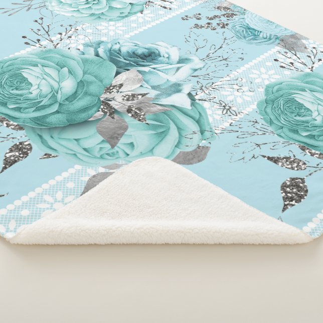 Manta Sherpa Rosas azules con encaje (3/4)