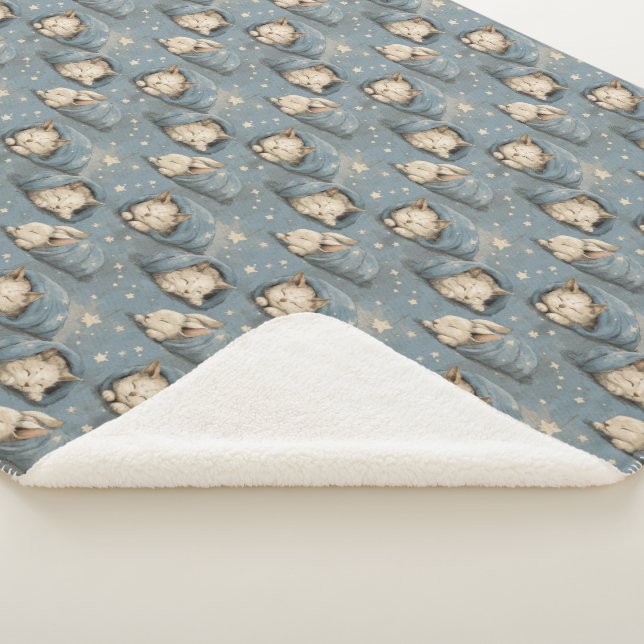 Manta Sherpa Sleepy Cats Under Starry Sky Cozy Blue Pattern (3/4)