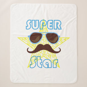 Manta Sherpa Super Star con gafas de sol y bigote