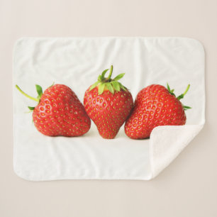 Manta Sherpa Tres fresas en blanco sbcn Sherpa Blanket