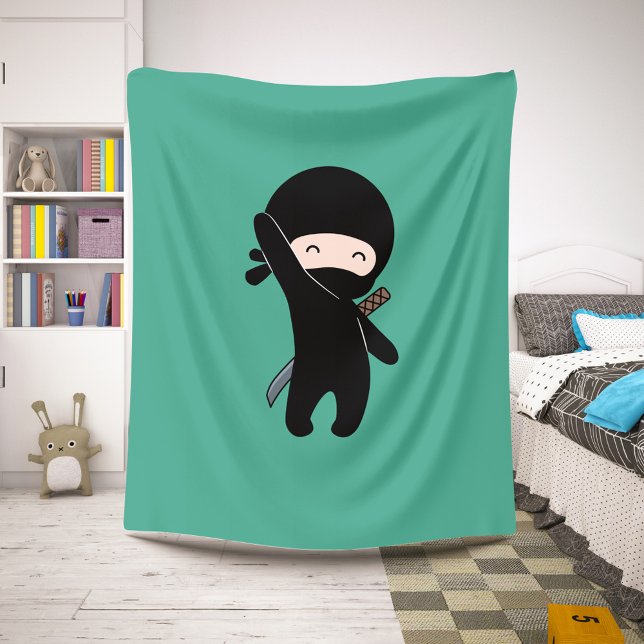 Manta Sherpa Un pequeño Ninja feliz sobre el verde oscuro (Subido por el creador)
