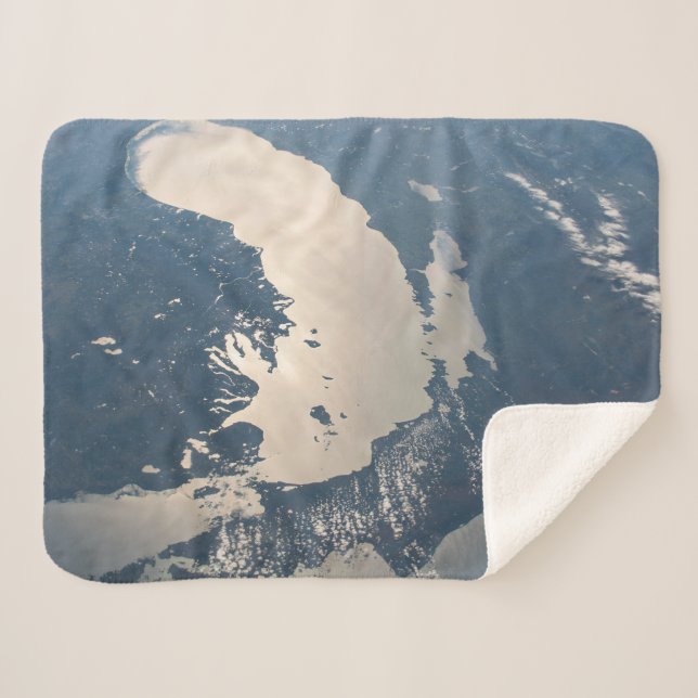 Manta Sherpa Vigas Sunglint frente al lago Michigan (Anverso (horizontal))