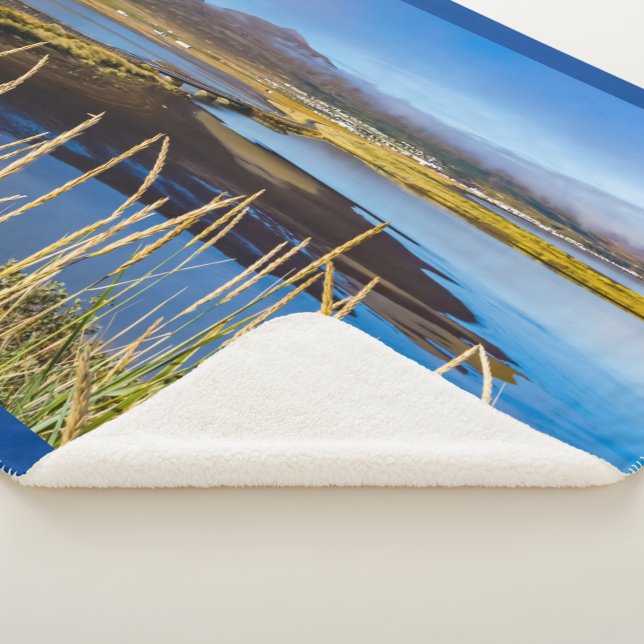 Manta Sherpa Vista sobre Saudarkrokur y Skagafjordur, Islandia (3/4)