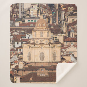 Manta Sherpa vistas al tejado de la ciudad italiana, arquitectu