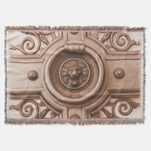 Manta Tejida Barrio Antiguo de Barcelona Puerta de León Knocker