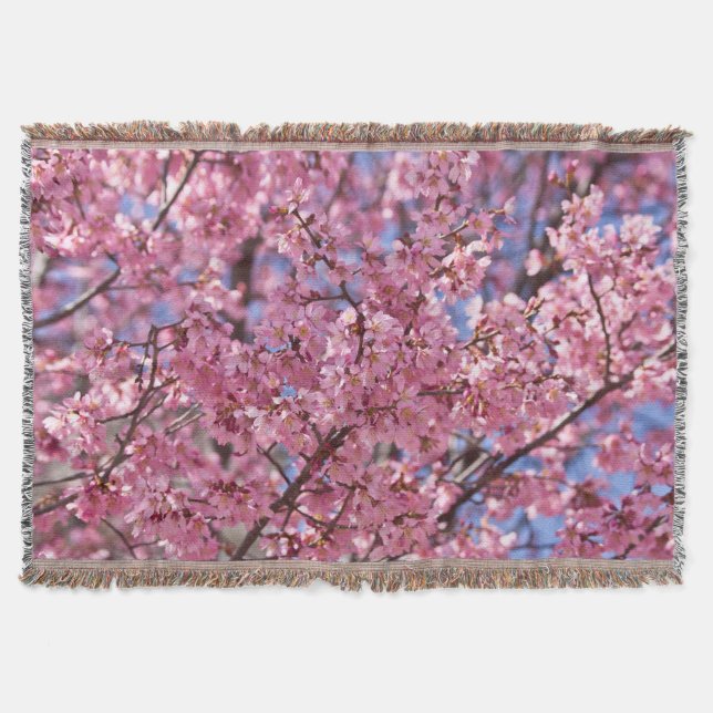 Manta Tejida Cielo Rosa de Flor de Cerezo (Anverso)