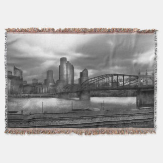 Manta Tejida Ciudad - Pittsburgh, PA - puente BW de Smithfield