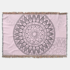 Manta Tejida Mandala por Kimologie en rosa