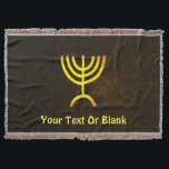 Manta Tejida Menorah Flame<br><div class="desc">Una representación digital dorada y marrón de la menorah judía de siete ramificaciones (hebreo: מְ נ וֹ רָ ‎). Añade tu propio texto. La menorah de siete ramas, utilizada en el santuario portátil establecido por Moisés en el desierto y más tarde en el Templo en Jerusalén, ha sido un símbolo...</div>