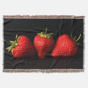 Manta Tres fresas en blanco negro