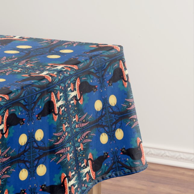 Mantel A Familiar Black Cat And Toadstools Halloween 4 (In Situ)