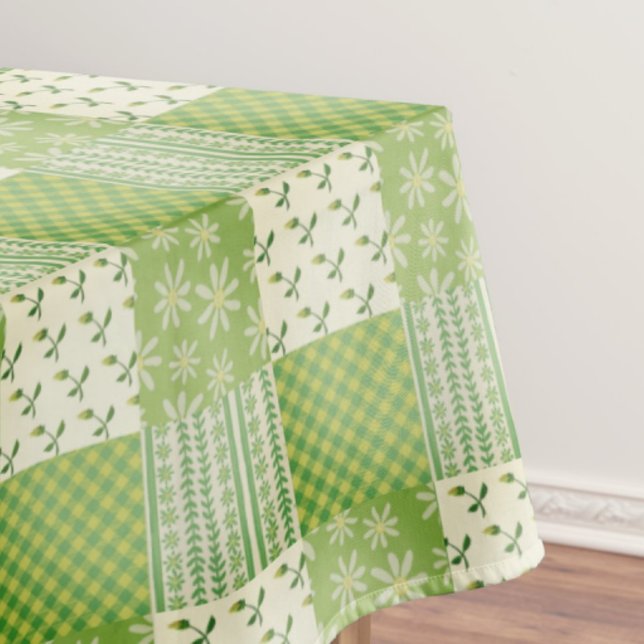 Mantel Aspecto vintage verde amarillo ecru patchwork  (Springtime fresh patchwork for your table!)