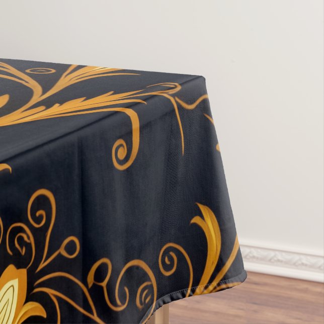 Mantel "Barockes Ornament-Muster in Gold und Schwarz" Dec (In Situ)