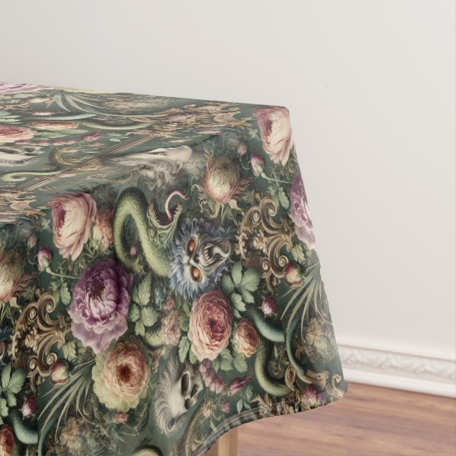 Mantel Baroquing Boundaries - Patrón gótico medio (In Situ)