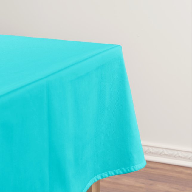 Mantel Bright Turquoise Tableclol (In Situ)