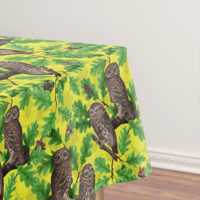Mantel Búhos en el bosque sobre amarillo limón (In Situ)