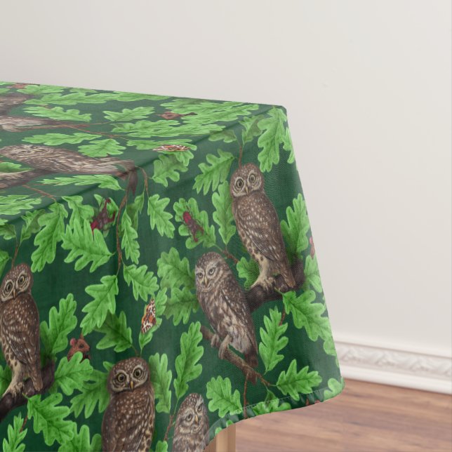 Mantel Búhos en el bosque sobre verde oscuro (In Situ)
