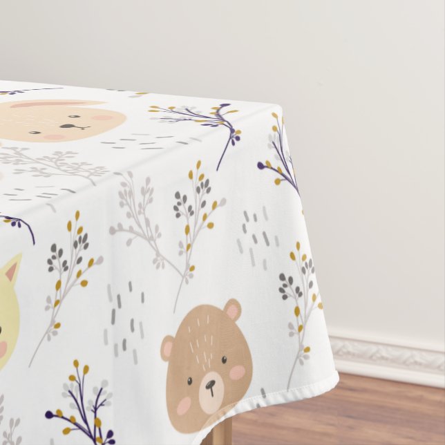 Mantel Cabeza Animal Adorable Y Patrón Floral (In Situ)