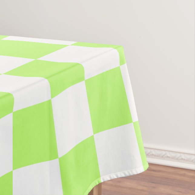 Mantel Classic visual lime checkerboard  (In Situ)