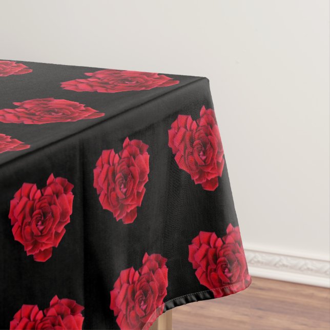 Mantel Corazón de Rosa Roja sobre Negro (In Situ)