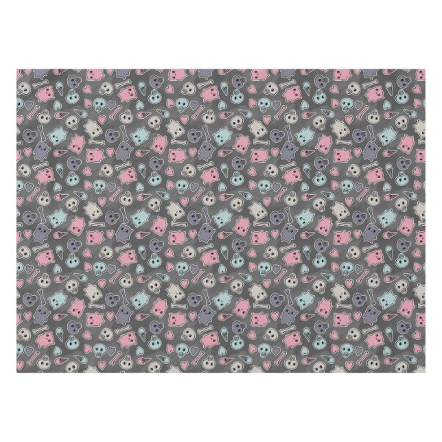 Mantel Cráneos, y corazones en fondo negro (Frente (Horizontal))