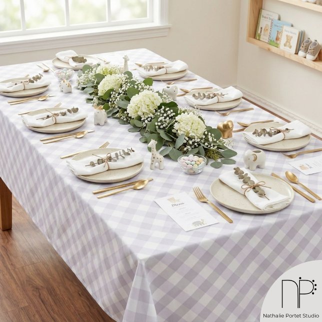 Mantel de cuadros morado pastel y gris (Pastel purple and gray checkered pattern tablecloth for baby showers and neutral party decor)