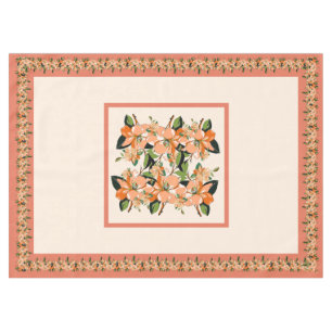 Mantel de mesa de Azalea Albaricoque sobre Crema d