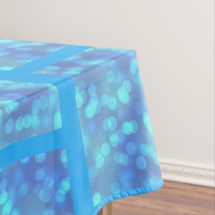 Mantel de tonos azules con efecto bokeh