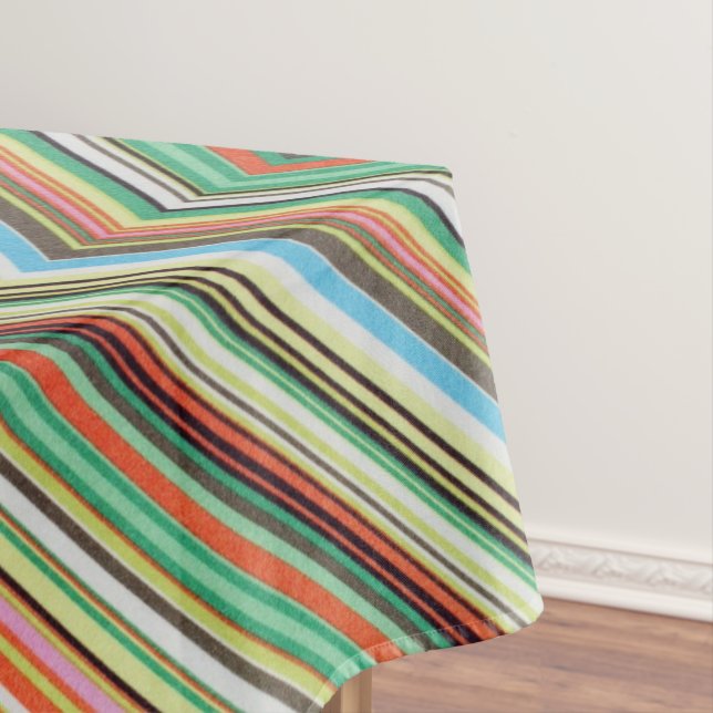 Mantel Diamond Tartan Tablecloth (In Situ)