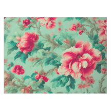 Flores rojas y hojas verdes exquisitas