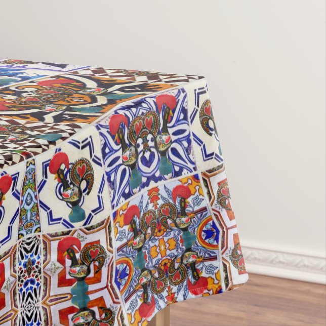 Mantel Galo de Barcelos, Portugal (In Situ)