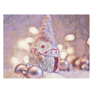 Mantel Gnomo rosa en pintura de acuarela de nieve