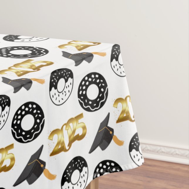 Mantel Graduación Clase de 2025 Donuts and Degrees Modern (In Situ)