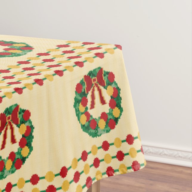 Mantel Holiday Wreath Knit (In Situ)