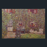 Mantel Individual Casa de Guardaboschi por Gustav Klimt, Arte Vintag<br><div class="desc">La Casa de la Guardaboschi (1912) de Gustav Klimt es una pintura de fino simbolismo de arte de la época victoriana. Vista exterior de una casa de campo con flores y plantas en las ventanas y hiedra en las paredes. Un banco azul se opone a la casa que da al...</div>