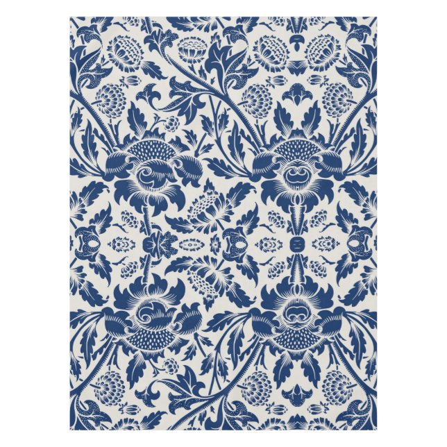 Mantel Intricate blue floral pattern on light background (Anverso)