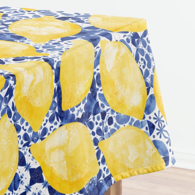 Mantel Lemon Citrus Watercolor Azul Tile Mediterráneo (Watercolor lemons on a blue and white Mediterranean tile background patterned tablecloth)