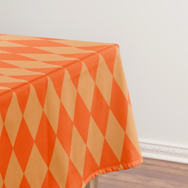 Mantel Light and Dark Orange Harlequin Diamonds Checkers  (Subido por el creador)