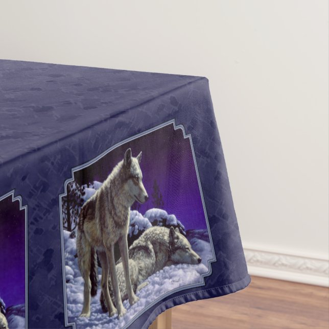 Mantel Lobos grises en la nieve de invierno de noche (In Situ)