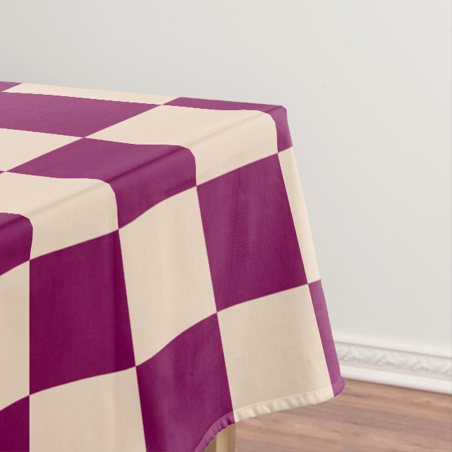 Mantel Maroon and beige checkerboard pattern (In Situ)