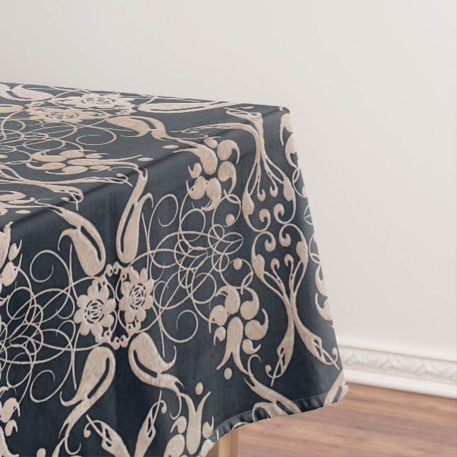 Mantel modelo barroco floral del vintage (In Situ)