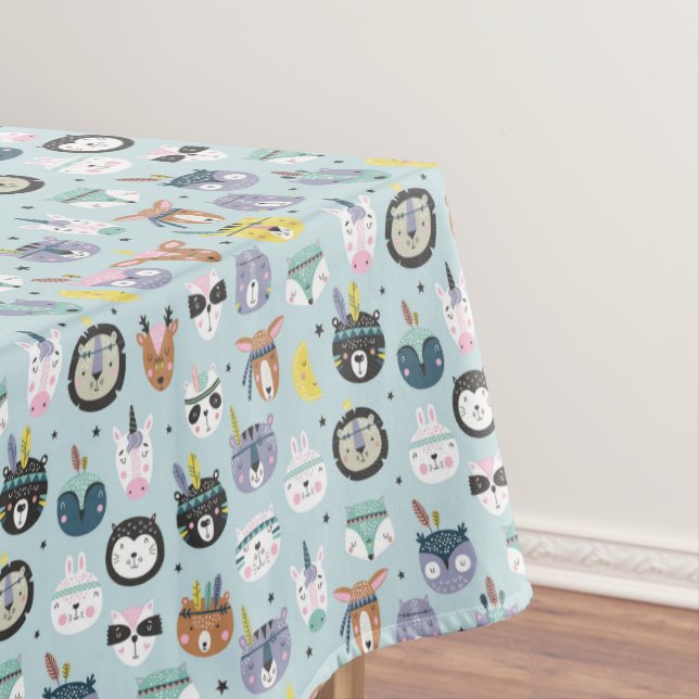 Mantel Modelo tribal lindo de la cara (In Situ)