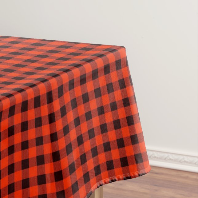 Mantel Negro vintage y Gingham rojo | Control familiar (In Situ)