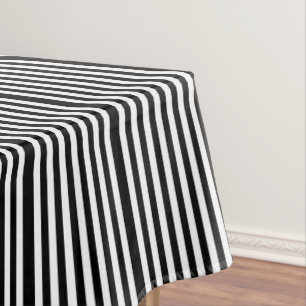 Mantel negro y blanco a rayas