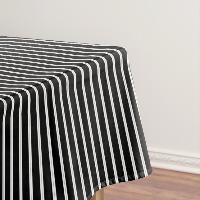 Mantel negro y blanco con rayas negras finas (In Situ)