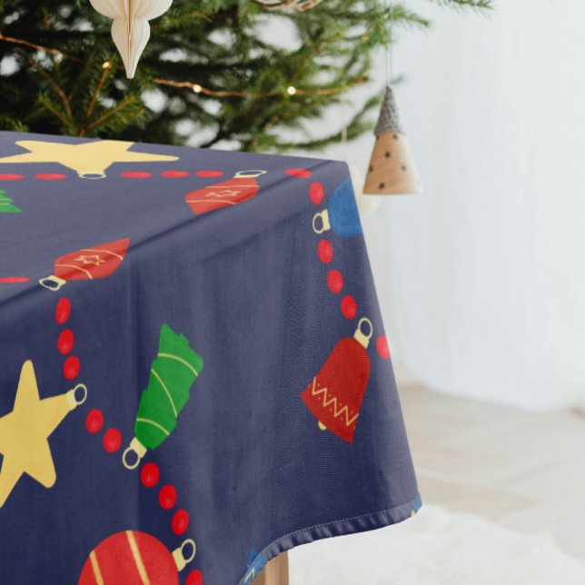 Mantel Ornamentos de Navidad retro y marina de tierras de (Navy blue retro Christmas tablecloth with vintage red, blue, gold and green Christmas ornaments )
