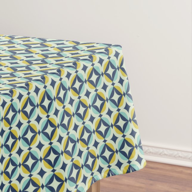 Mantel Oro geométrico y modelo azul (In Situ)